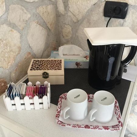 La Pietra Hotel Бари Екстериор снимка